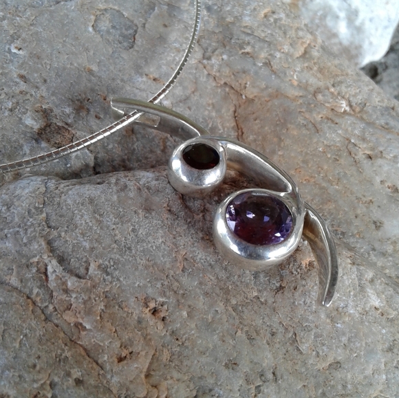 Sterling Silver Amethyst and Garnet necklace - Picture 4 of 7